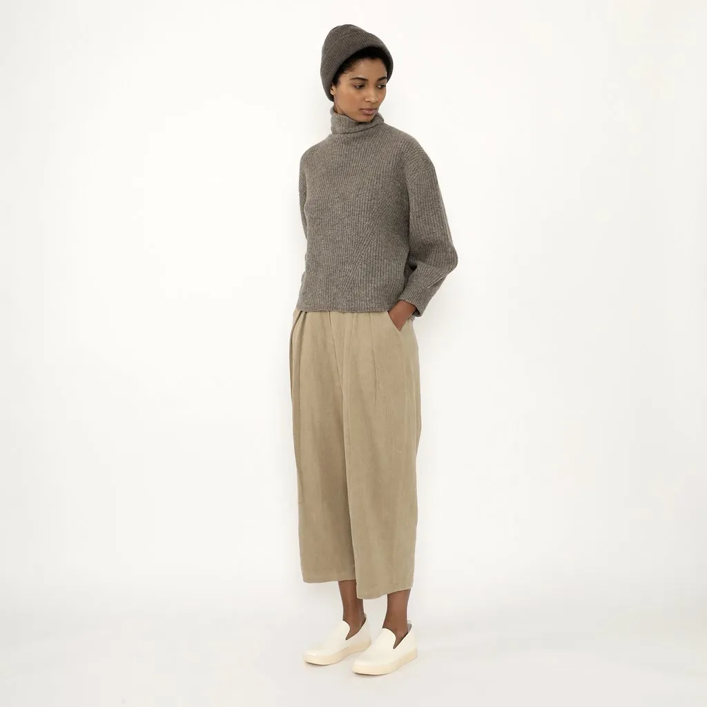 7115 by Szeki Poet Turtleneck Taupe