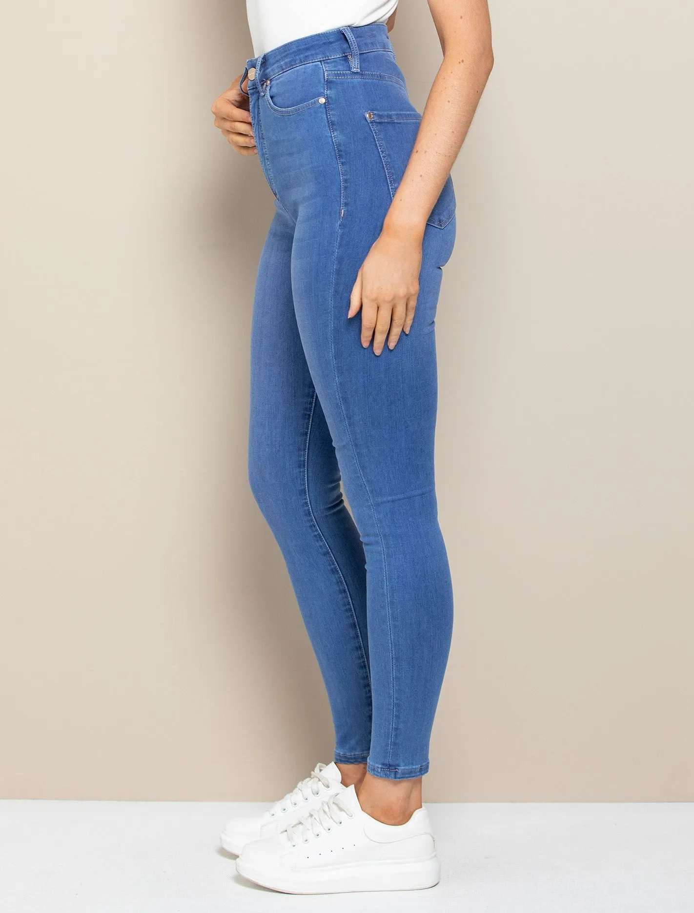 Bella High Rise Sculpting Jean