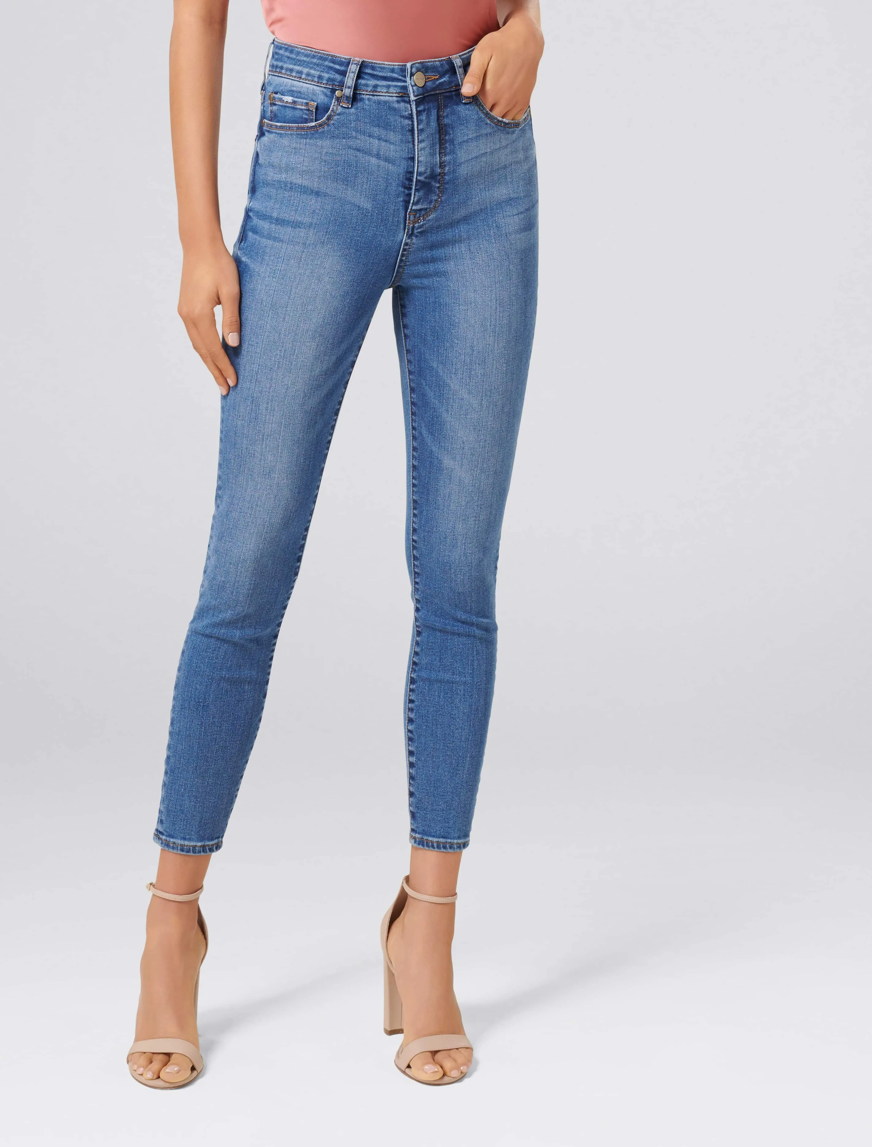 Bella High Rise Sculpting Jean