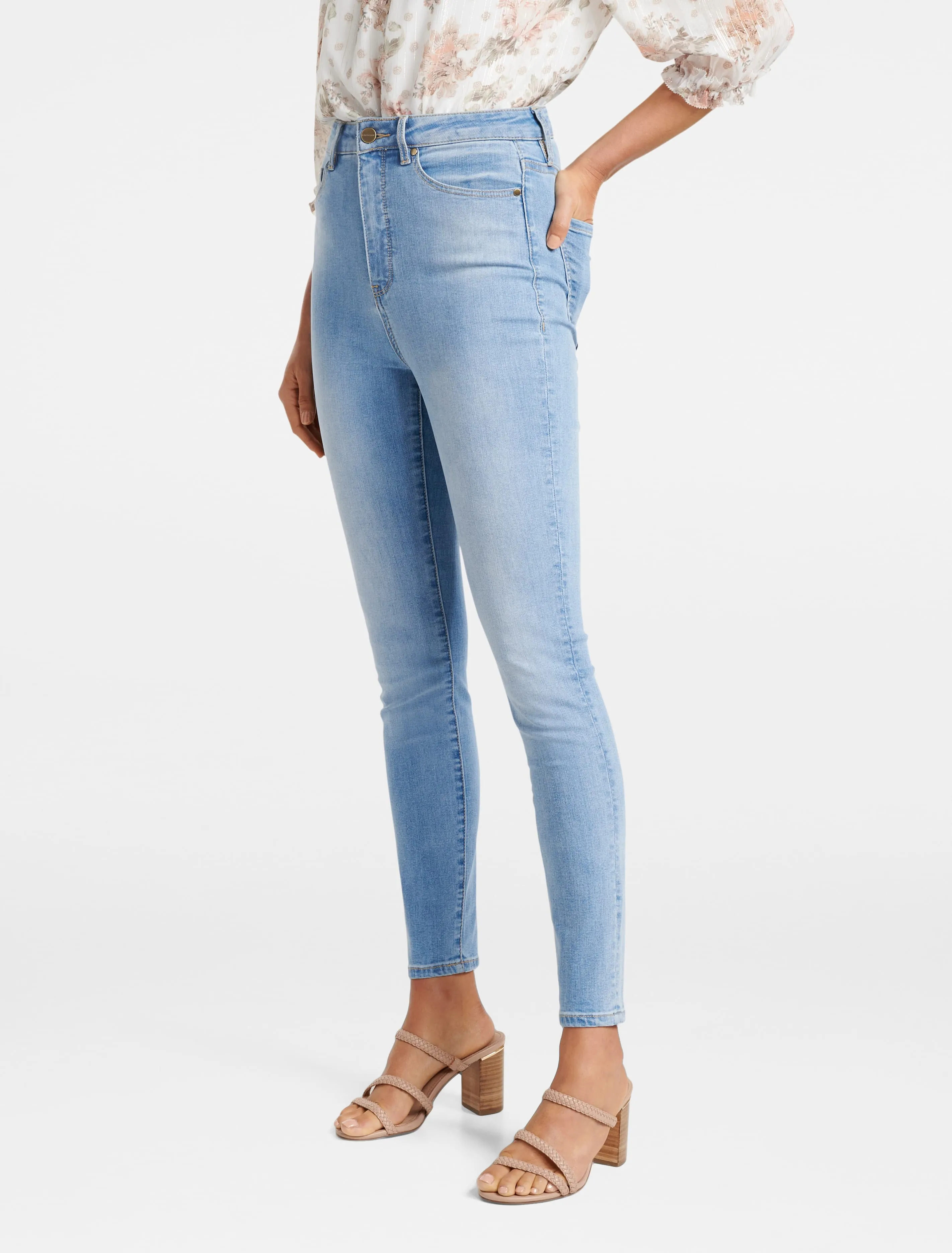 Bella High Rise Sculpting Jean