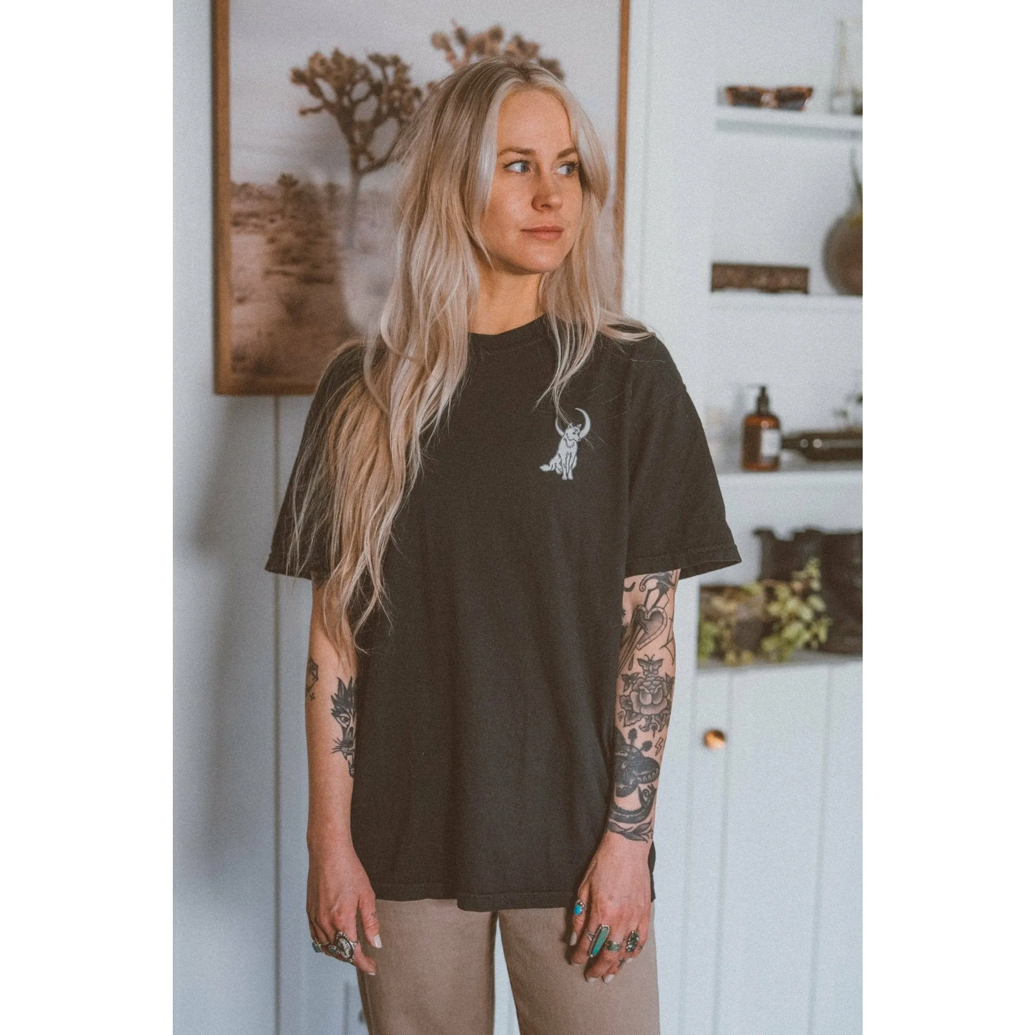 High Priestess (II) Tarot Tee